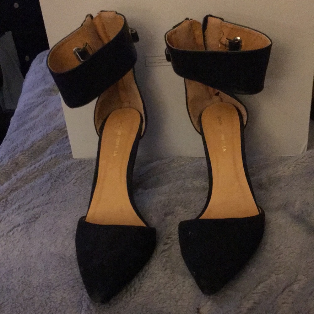 Black "wear with everything heels"